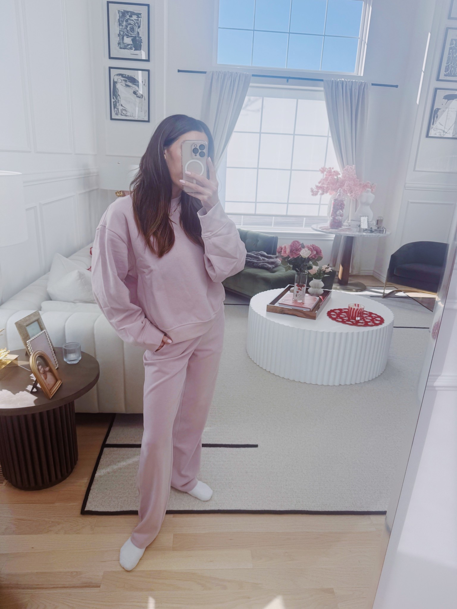 Lounge set for Mom! Can’t get enough of cute sets as a Mom trying to get the kids out the door in the mornings for school drop off 📍

#LTKootd #LTKmomlife #LTKdayinmylife