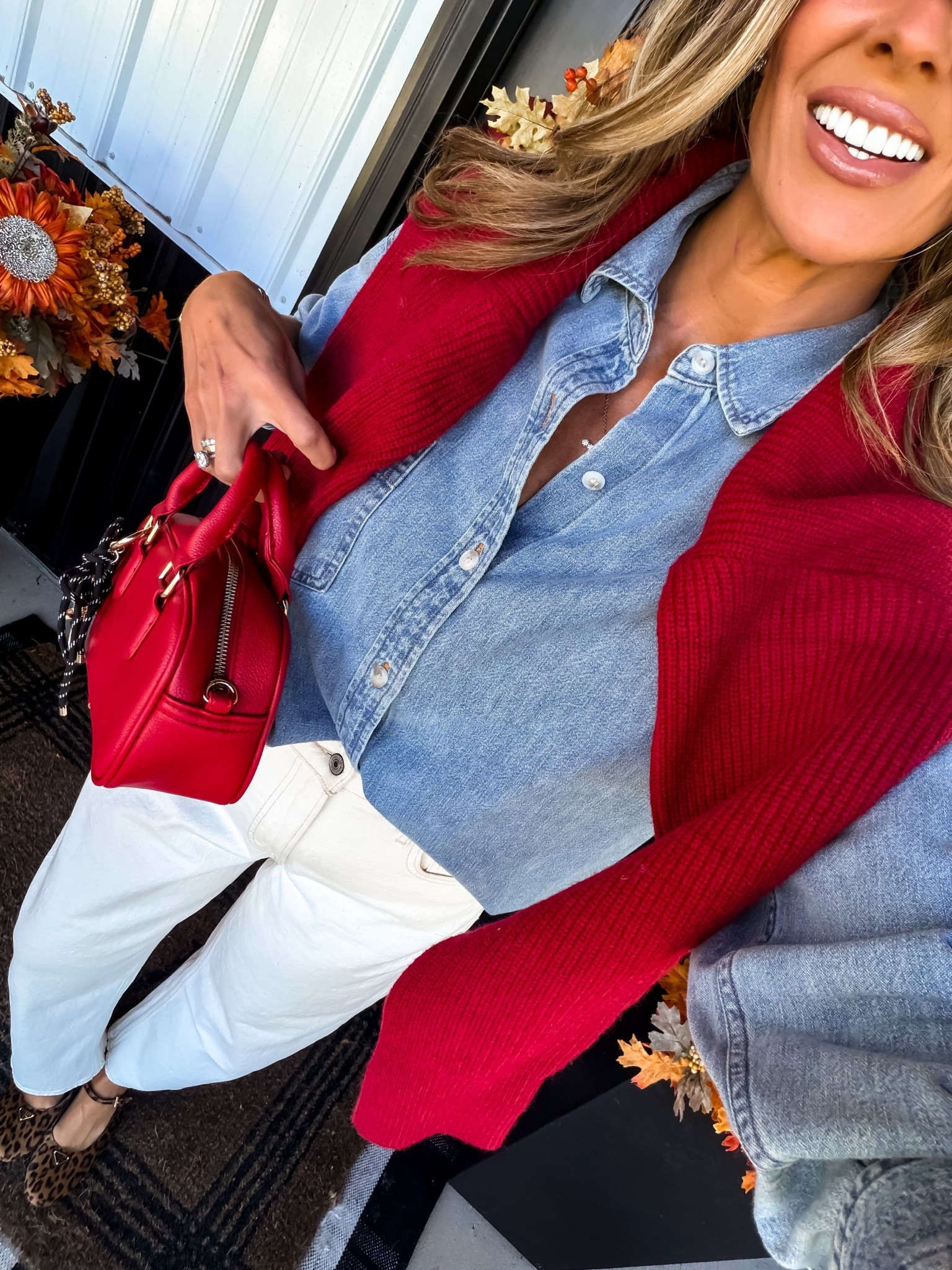 Today’s Gameday outfit 
Cashmere sweater 
Sz28curve denim
