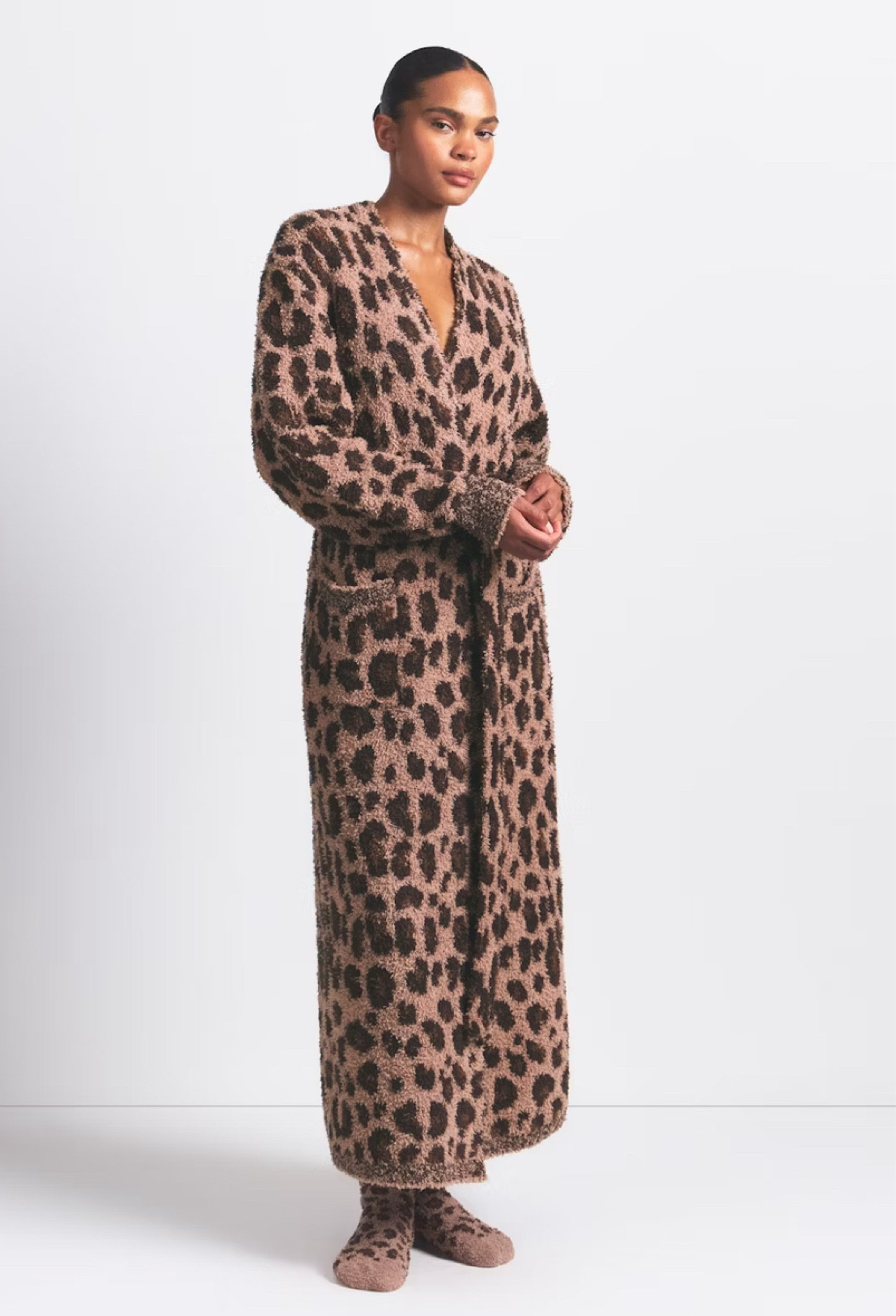 skims robe (2 color options) 

#LTKGiftGuide