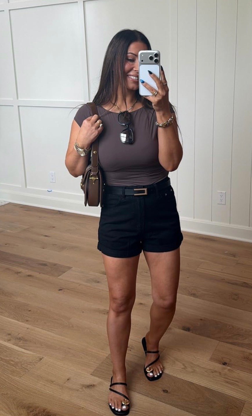 This is what I mean by elevated basic👏 This buttery-soft bodysuit paired with tailored shorts is giving effortless chic and works for everything from brunch to date night.

For reference I’m 5’4”, 140 lbs, and wearing a size small!

#LTKStyle #AmazonFashion #SummerStyle #NeutralOutfit #EverydayStyle #CapsuleWardrobe #AmazonFinds #OOTD

#LTKdayinmylife #LTKmomlife #LTKootd