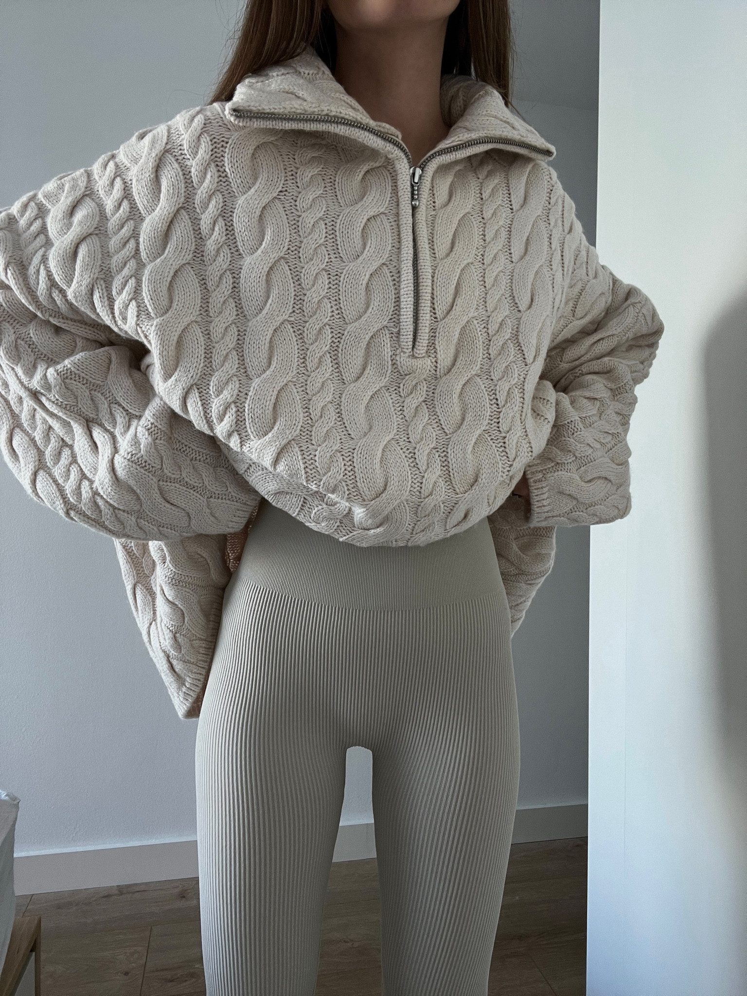 Knit sweaters and best seamless leggings🤍 

#LTKfit #LTKFind #LTKstyletip