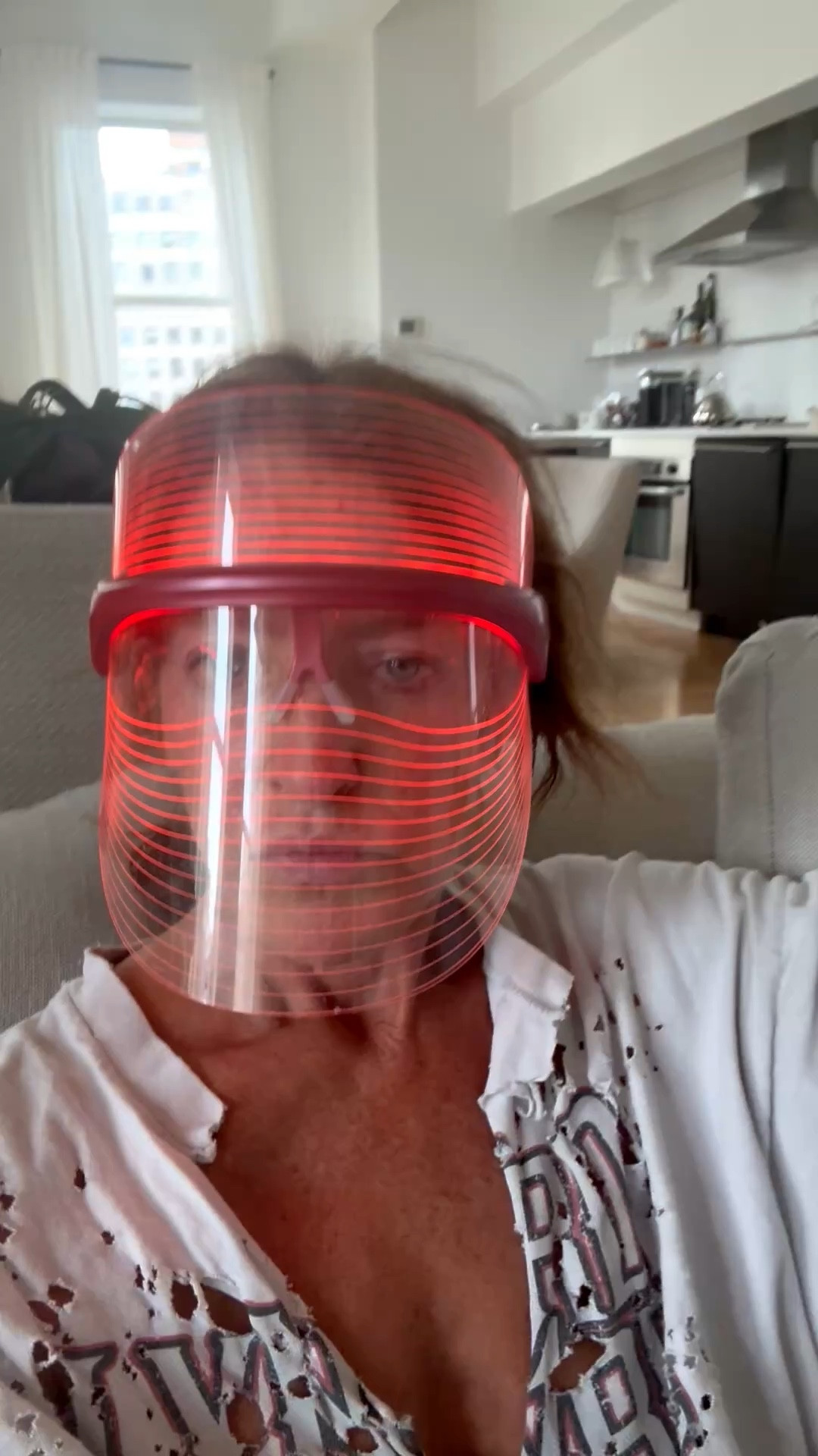 2/3 times a week. Red light therapy! This ones light weight and easy to use ! 

#LTKBeauty #LTKdayinmylife #LTKmorningroutine