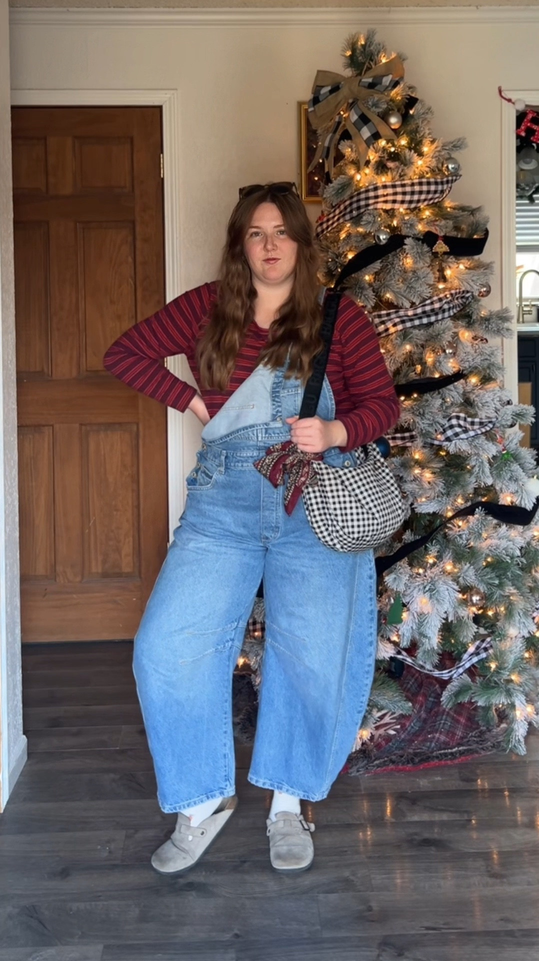 Casual overalls outfit!

#LTKMidsize #LTKStyleTip #LTKPlusSize