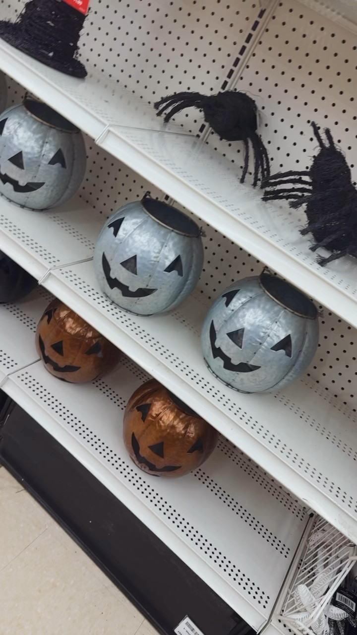 Halloween 🎃 Jack o Lanterns ✨⚡️ #halloween #pumpkins