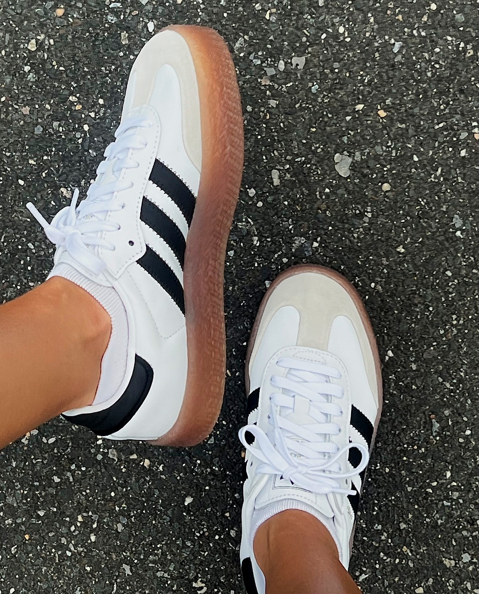 a staple sneaker😌

#LTKStyleTip #LTKShoeCrush