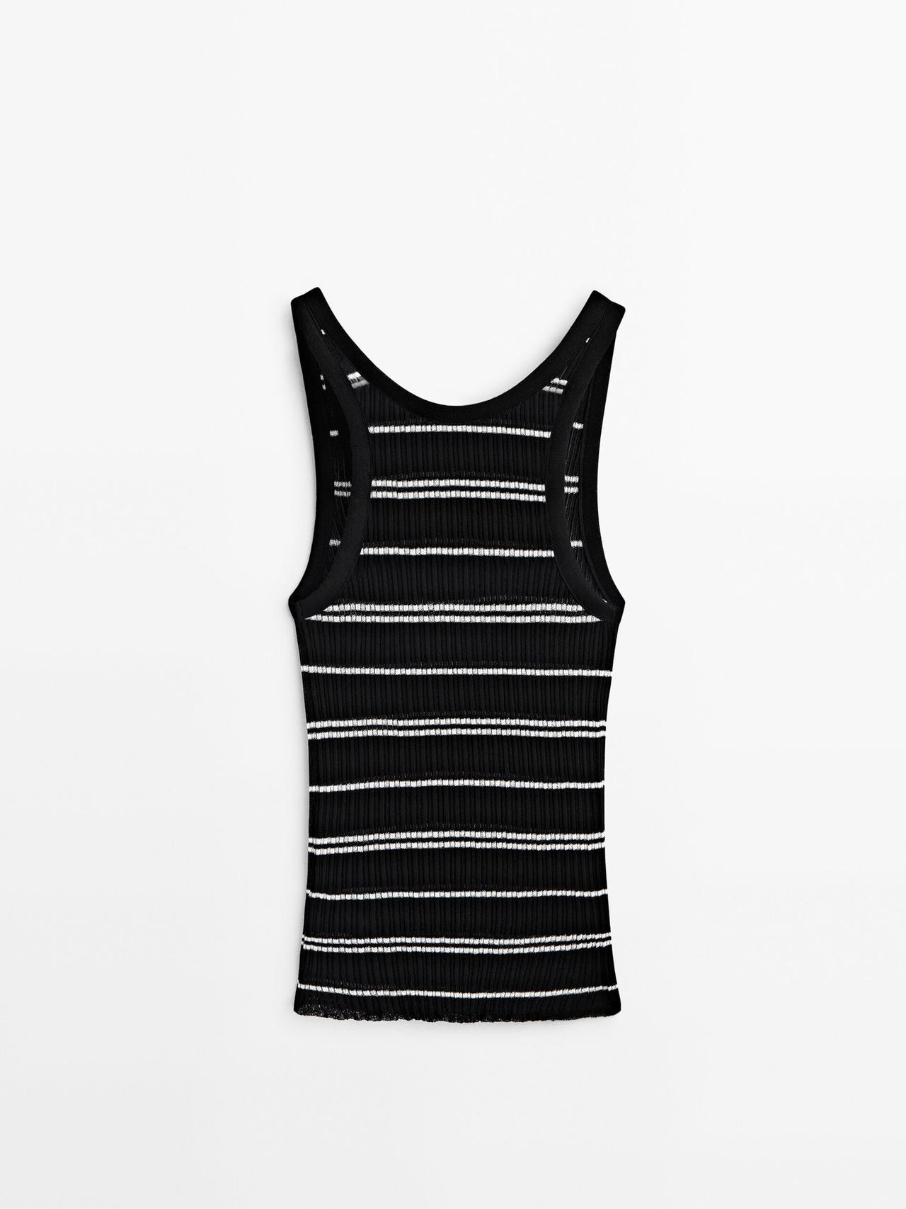 Loosely woven ribbed knit top with stripes | Massimo Dutti DE