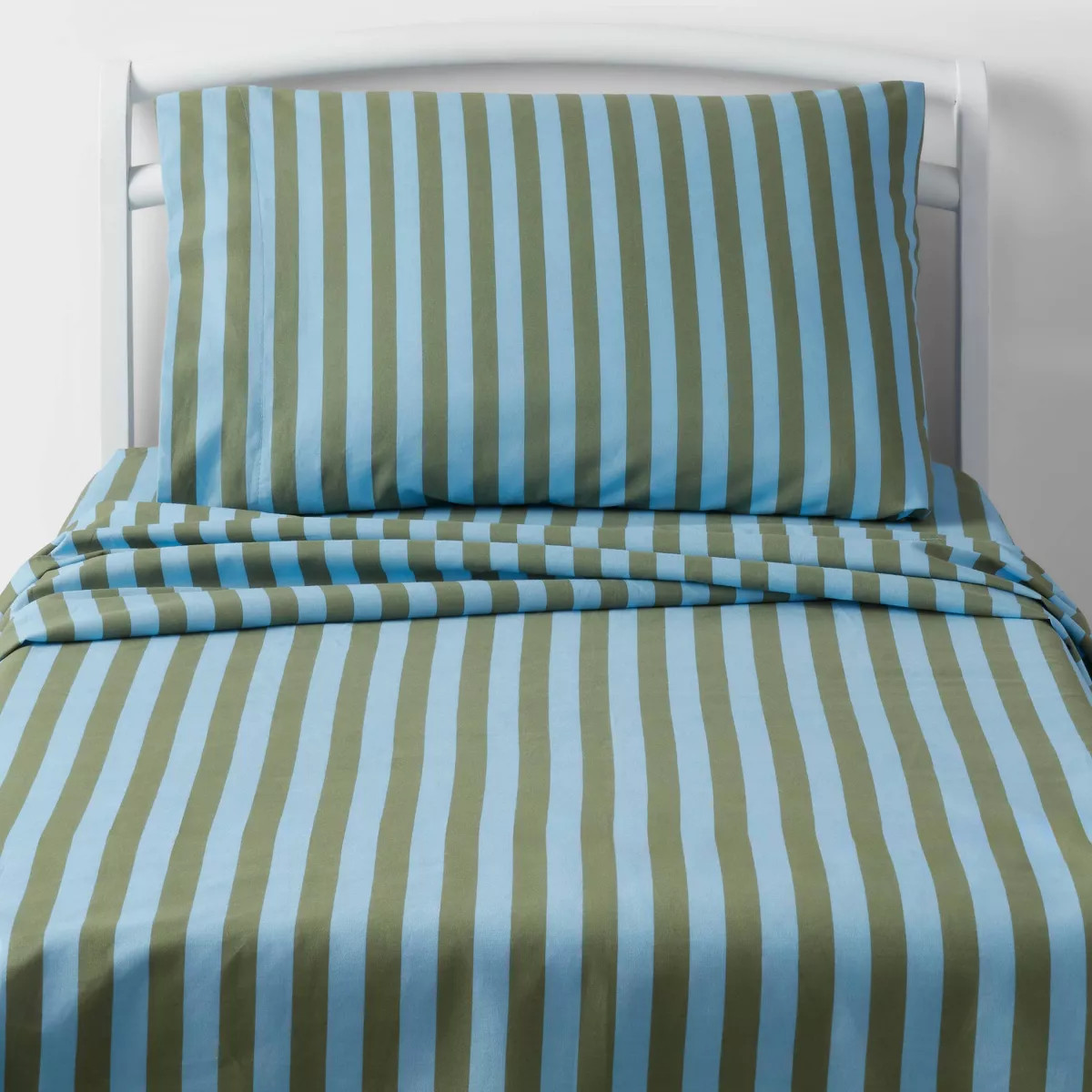 Toddler Striped Kids' Cotton Sheet Set Blue/Green - Pillowfort™ | Target