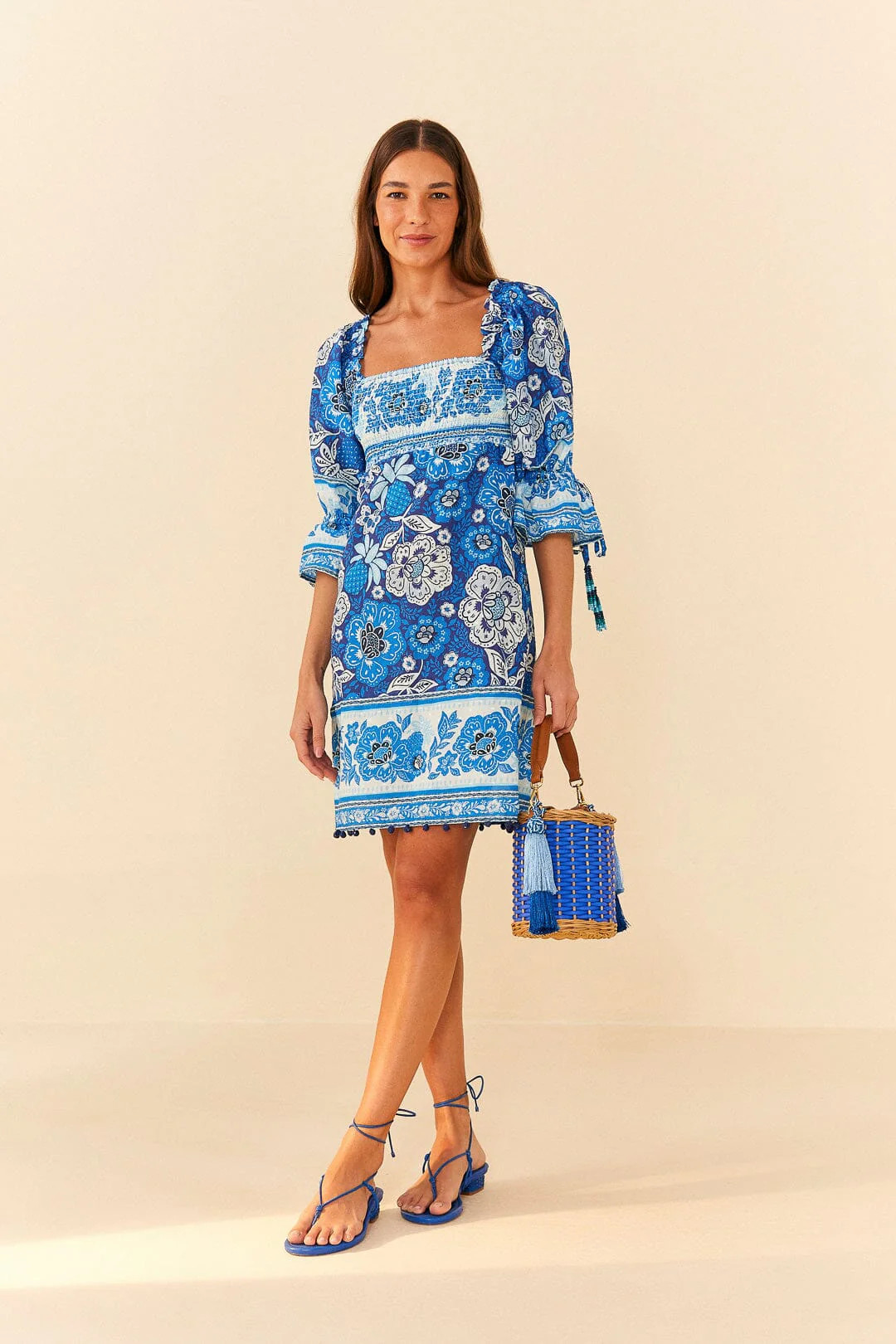 blue full of flowers mini dress | FarmRio (US)