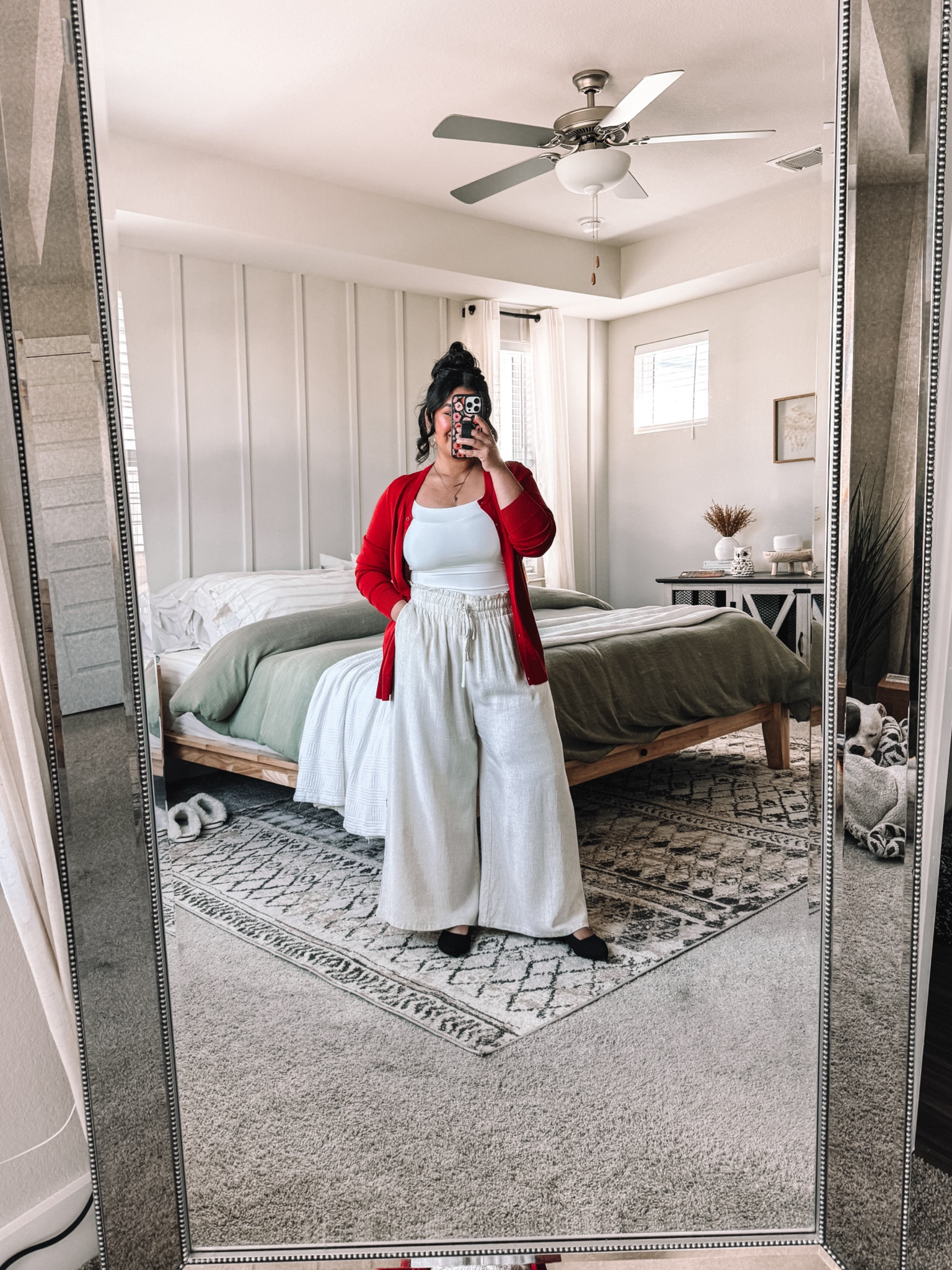 I’m 5’1”, size 10-12, Amazon outfit // cardigan size large // tank size large // pants size XL (size up) // flats true to size 

#LTKMidsize #LTKFindsUnder50 #LTKBacktoSchool