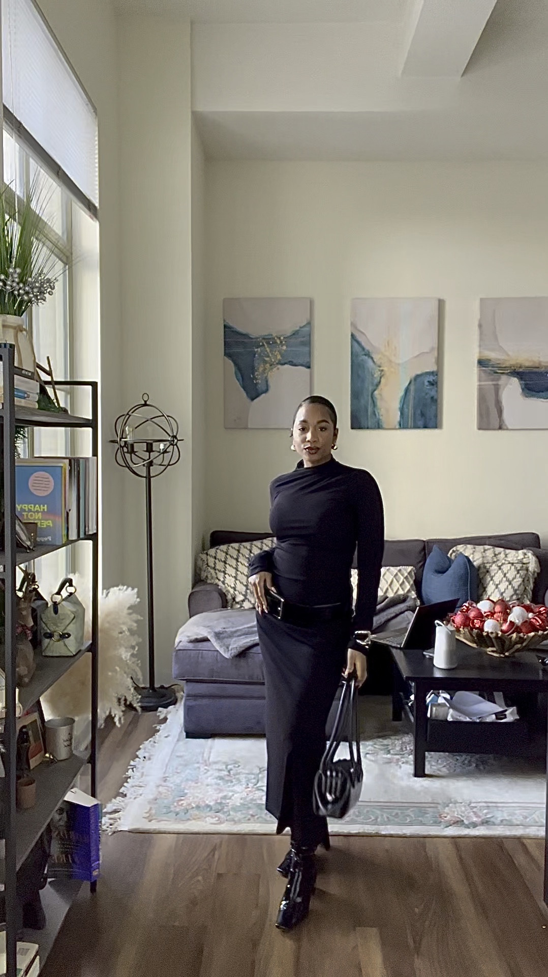 All black everything🖤 

#LTKItBag #LTKShoeCrush #LTKStyleTip