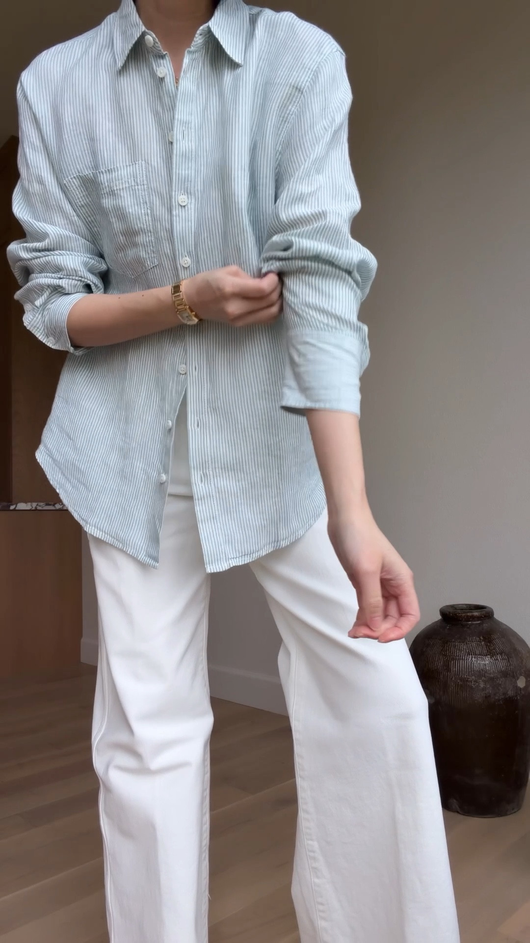This oversized shirt is SO good: fabric, fit, color! @jcrew #injcrew #ad

I’m wearing a size 8 in the shirt and 27 in the jeans. 

#LTKSeasonal #LTKgrwm #LTKootd
