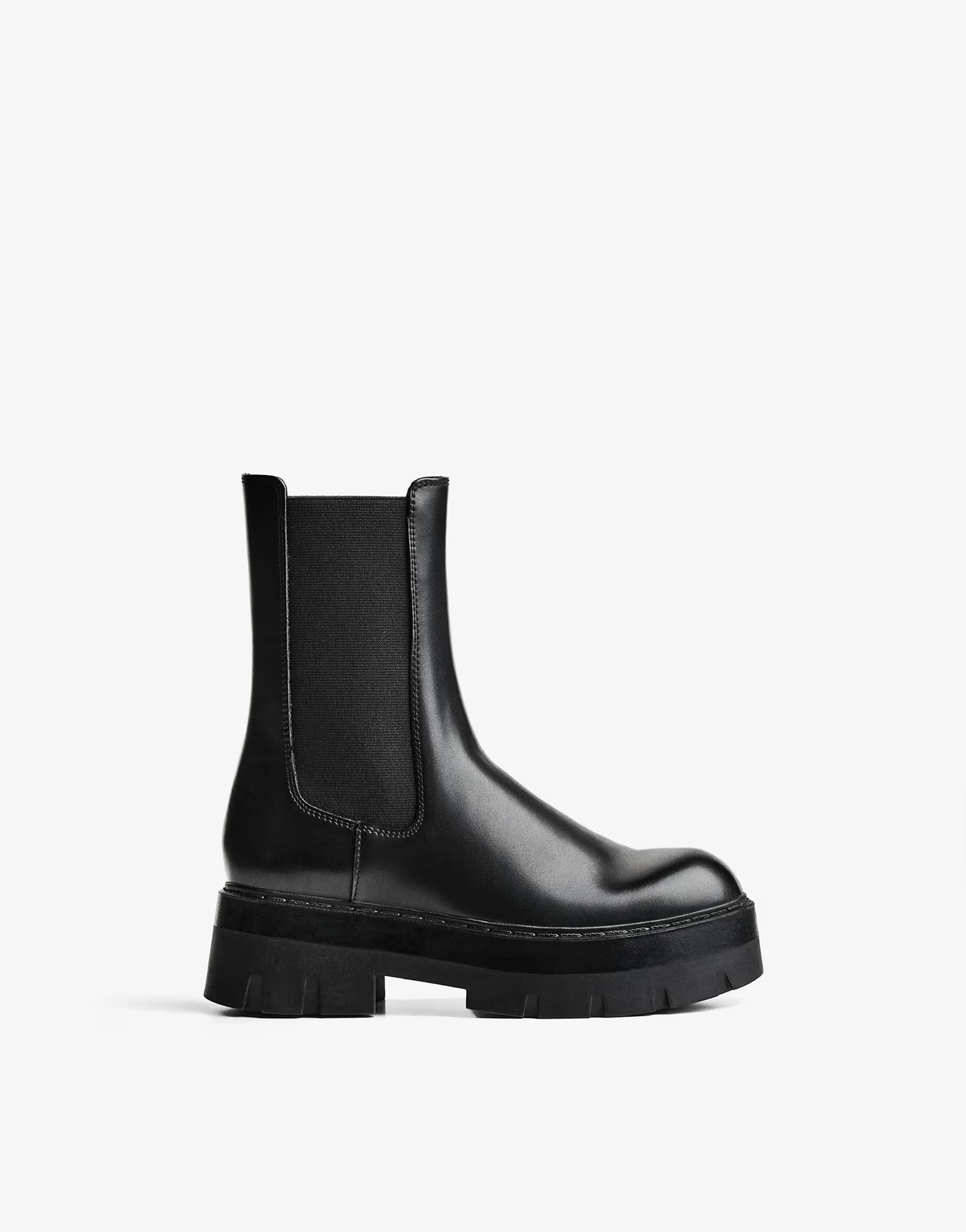 Bershka Ankle boots with elastic detail in black | ASOS (Global)