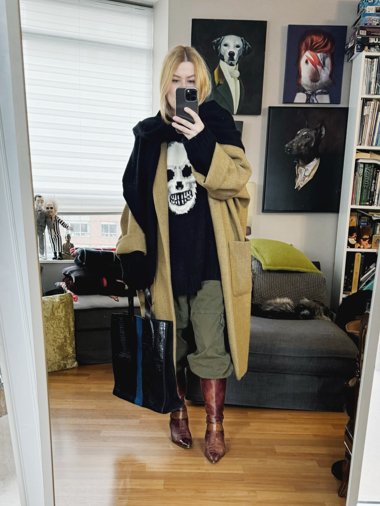 Snowstorm outfit. I should probably put my rain boots on.
Bag and boots are secondhand/vintage
 •
#falloutfit #driesvannoten #falltrends #torontostylist #StyleOver40  #secondhandFind #fashionstylist #slowfashion #animalprint #FashionOver40  #vintagestyle #genX #genXStyle #shopSecondhand #genXInfluencer #genXblogger #secondhandDesigner #Over40Style #40PlusStyle 


#LTKOver40 #LTKStyleTip #LTKShoeCrush