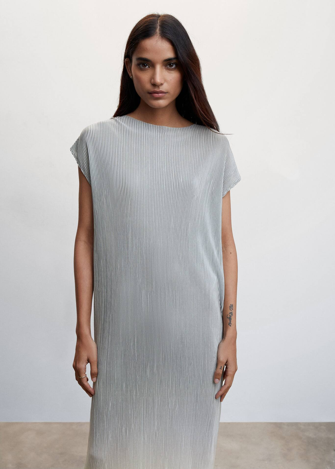 Pleated satin dress | MANGO (UK)