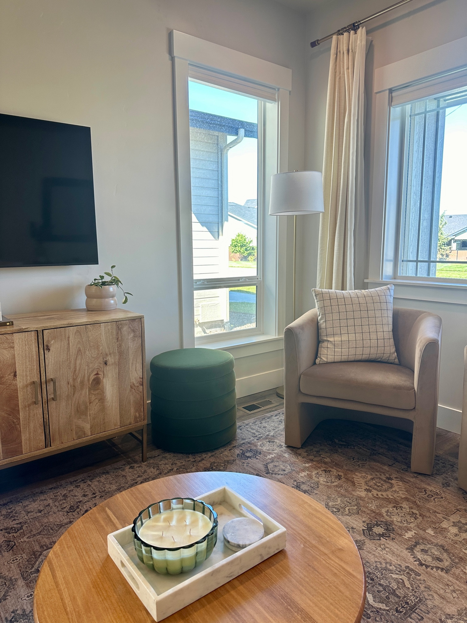 Cozy fall living room 🍂 

#LTKSaleAlert #LTKHome #LTKFindsUnder100