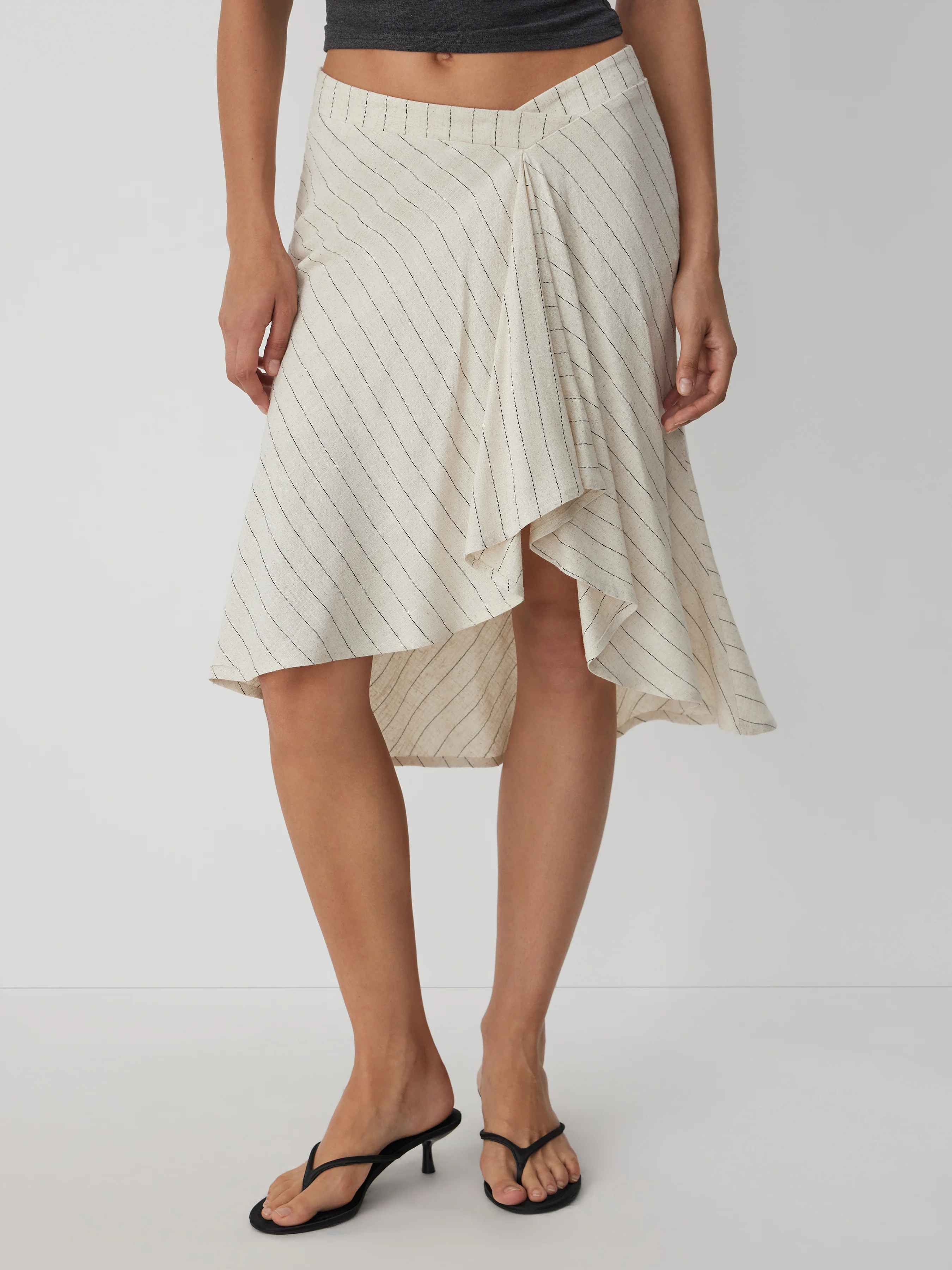 Linen-blend Low Rise Draped Asymmetrical Midi Skirt | Cider