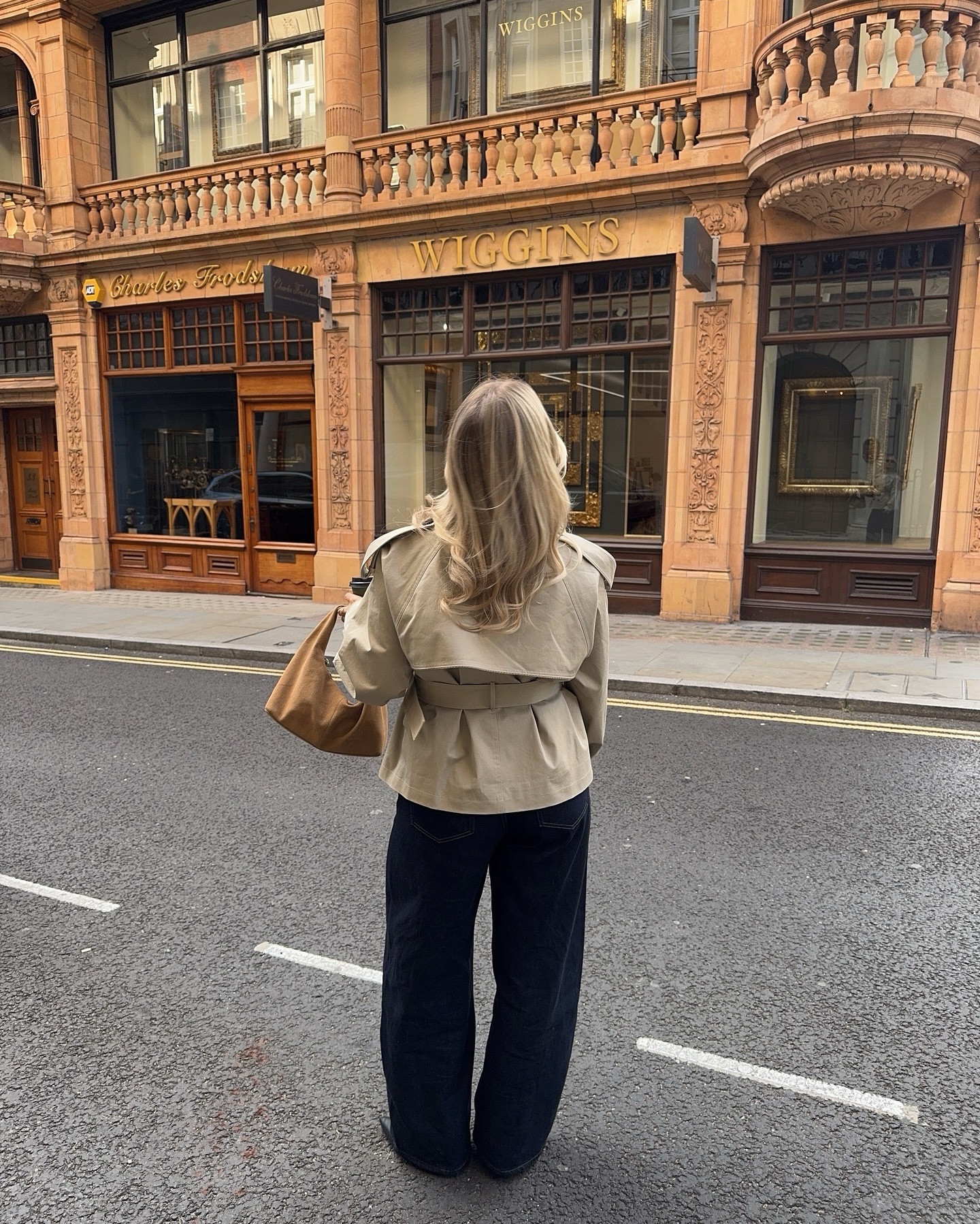 A pre autumn outfit 🍂 exact jeans linked (with other colours also linked) and similar trench coat and bag- exact bag & trench tagged over on my Instagram! 

#LTKautumn #LTKwinter #LTKuk