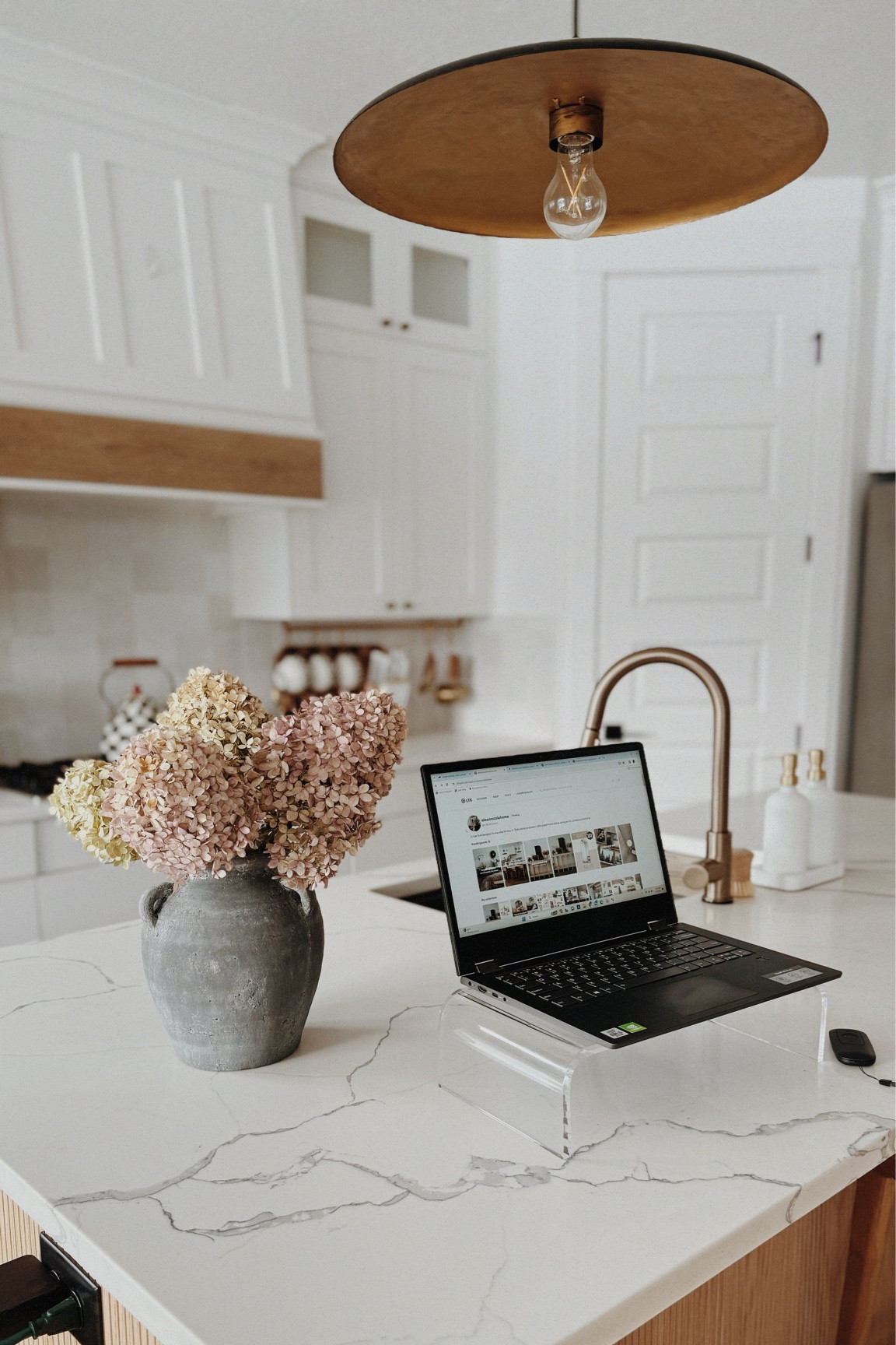 Amazon home
Work from home
Acrylic laptop riser
Walking pad
Spring decor

#LTKSeasonal #LTKfindsunder50 #LTKhome