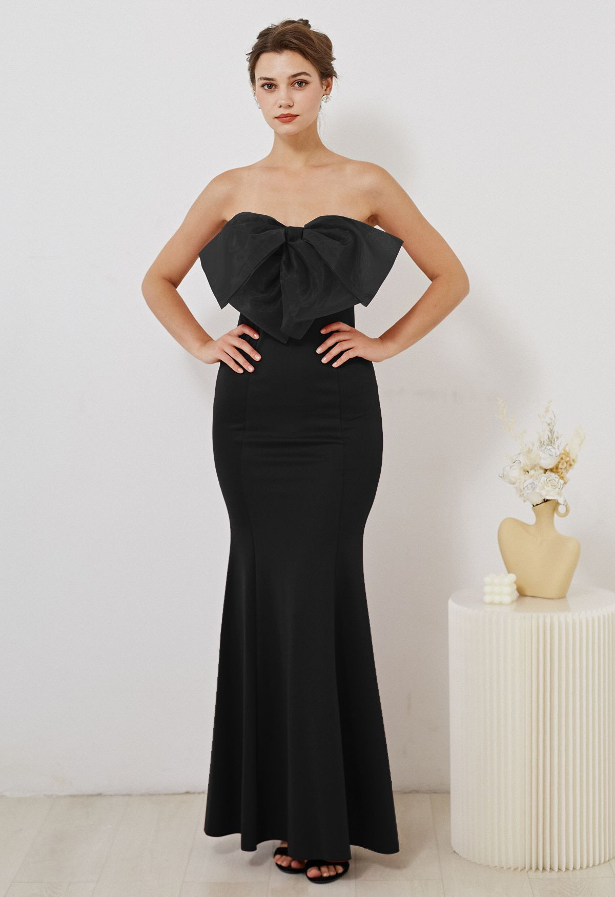 Bowknot Strapless Mermaid Gown in Black | Chicwish