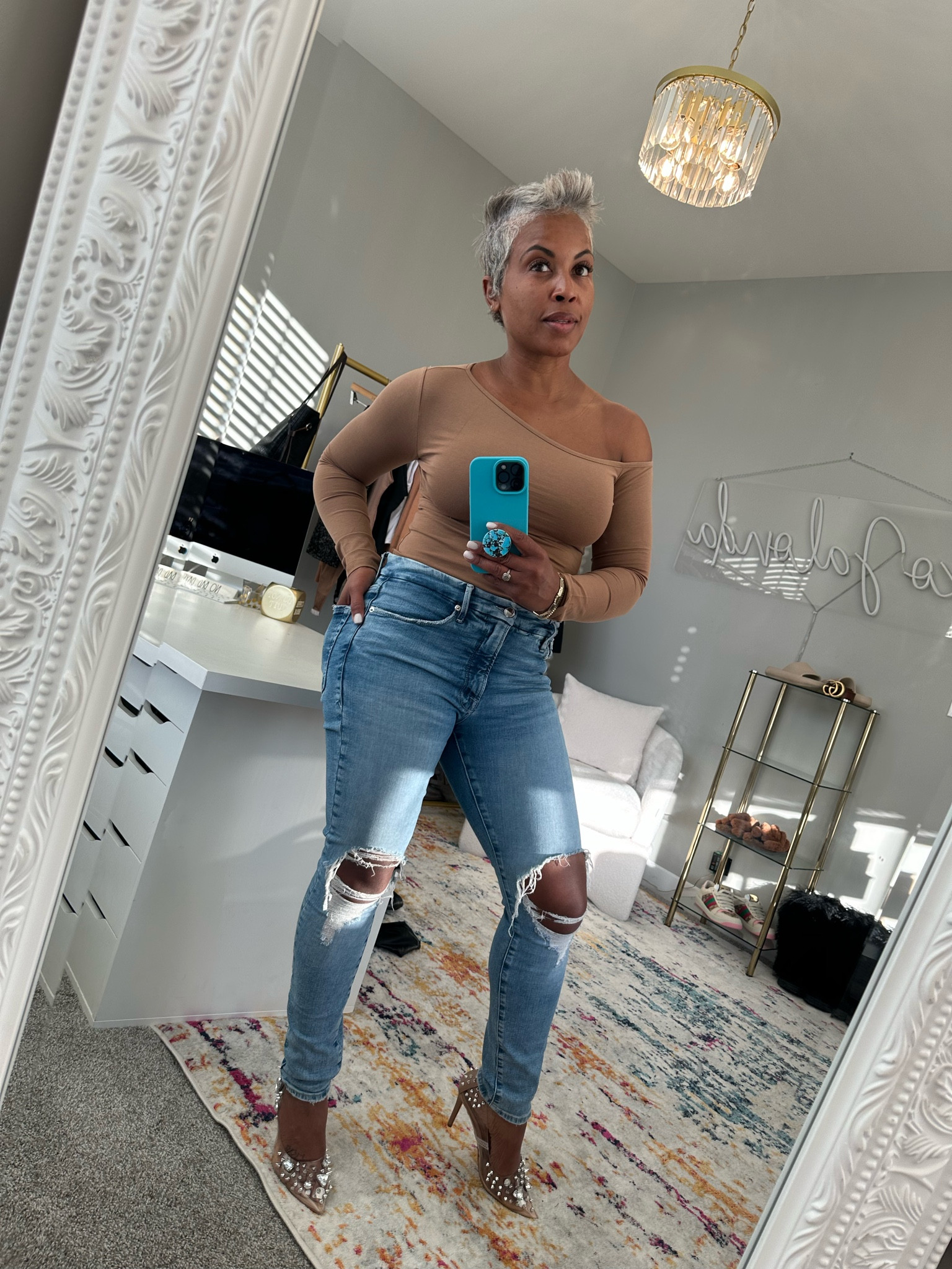I love a good clavicle moment 😂 this off the shoulder bodysuit is so cute and convenient! Great for #layeredlooks or worn by itself. The quality is amazing, and the stretch is top tier! Styled with some denim straight legs / a statement shoe and you’re ready!

#LTKstyletip #LTKsalealert #LTKshoecrush