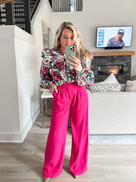 Valentine’s Day outfit idea. Pink trouser pants from Amazon. Floral top. 