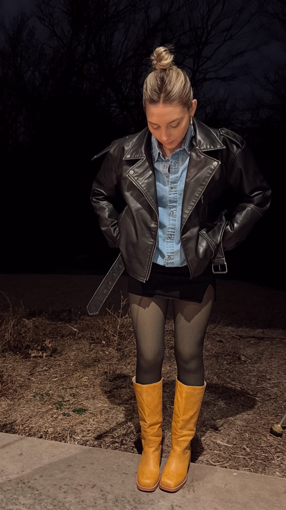 Friday fit 🖤💛 

#LTKPetite #LTKootd