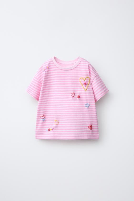 STRIPED EMBOSSED DETAIL T-SHIRT | Zara US