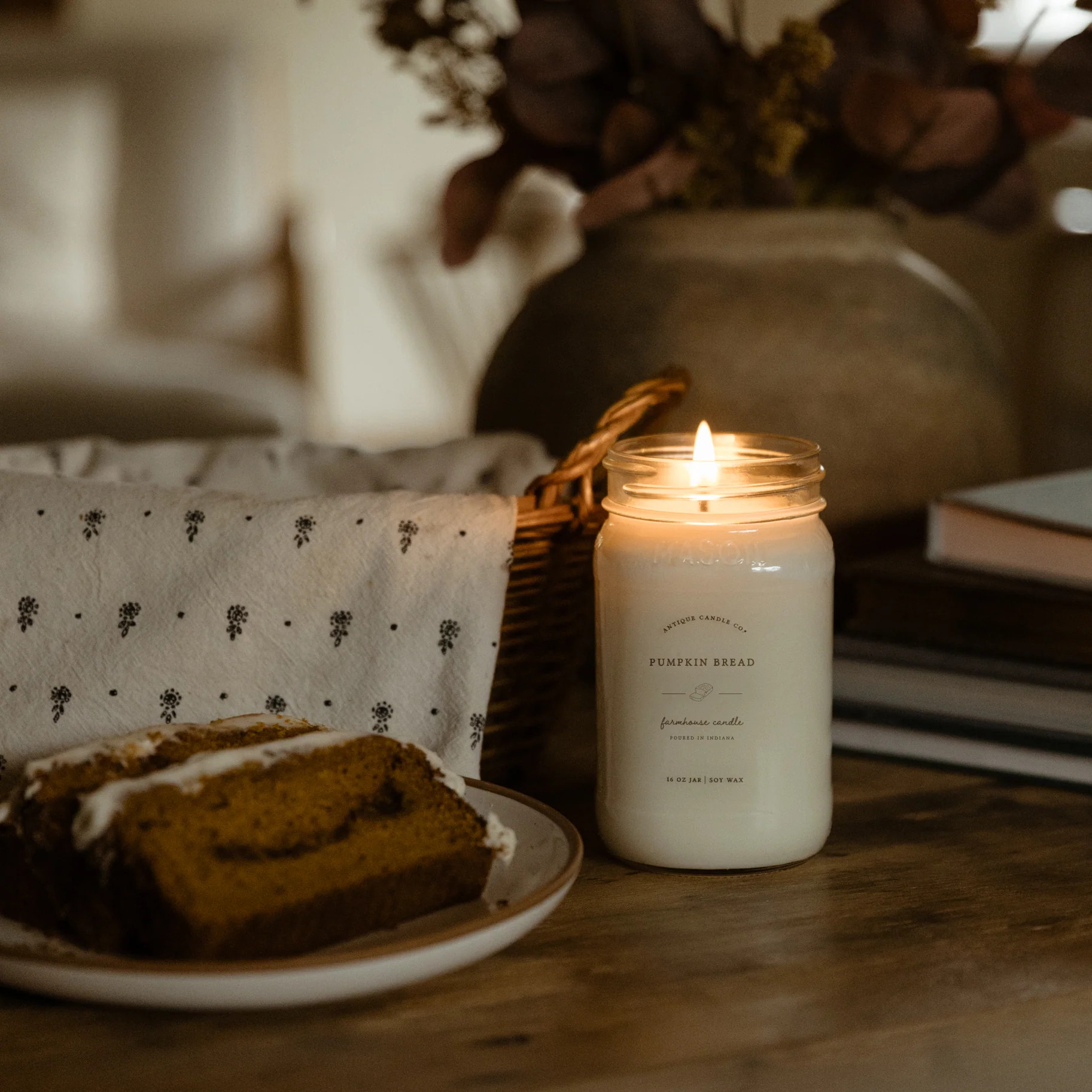 Pumpkin Bread 16 oz candle | Antique Candle Co.