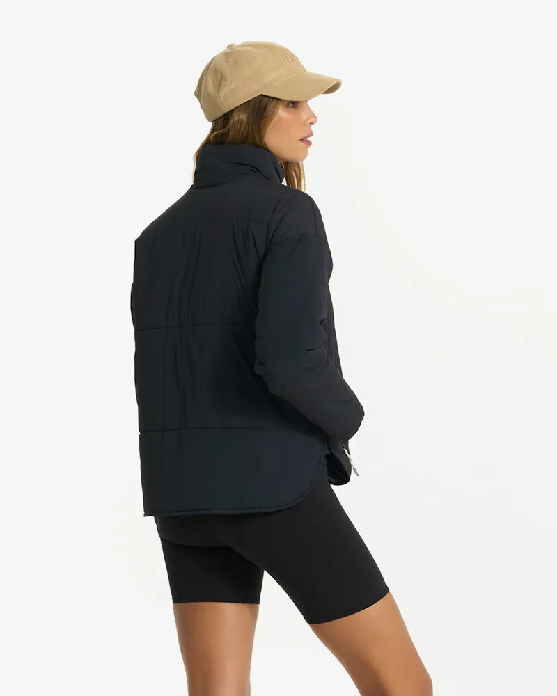 Canyon Insulated Jacket | Black | Vuori Clothing (US & Canada)