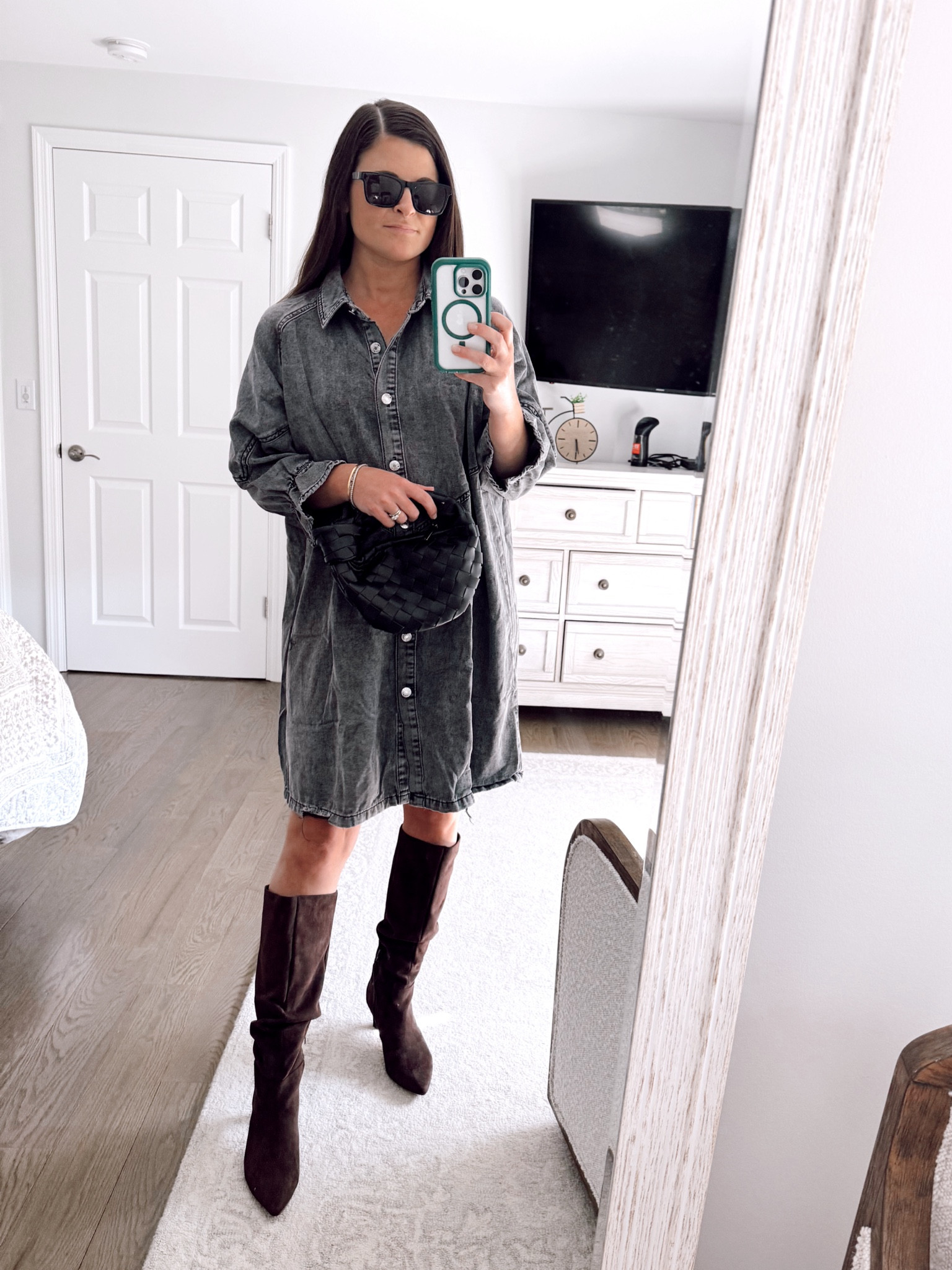 Jeanius dress for fall 🖤🍂👖 

*I’m 5’6” for sizing reference*
- wearing L for dress
- sized up 1/2 for boots 

#LTKSeasonal #LTKfindsunder50 #LTKworkwear