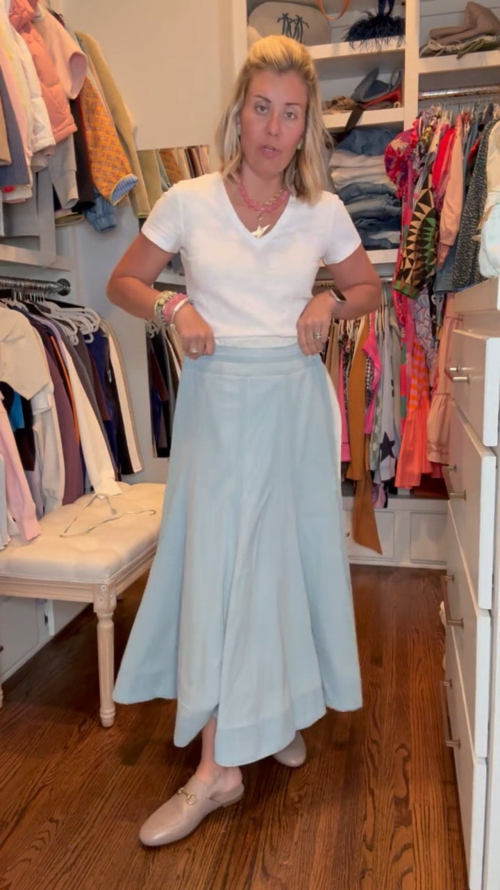 Now let’s talk about maxi & midi skirts. You need one of these in your closet. So so good! 
Ivory - xxs
Denim - 2 
Orange - xs 
Black - xs

#LTKdayinmylife #LTKmomlife #LTKOver40