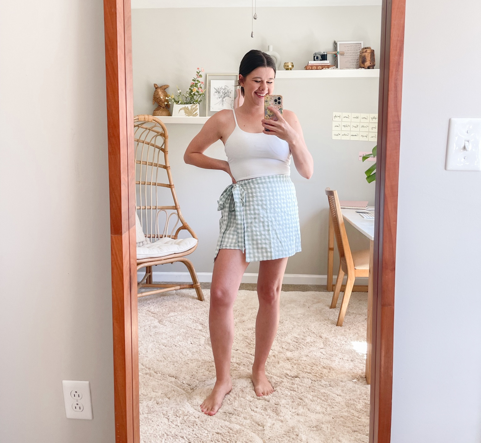 The cutest sage gingham skort!! And it’s on sale for only $10 😱 true to size and siooo comfy! 