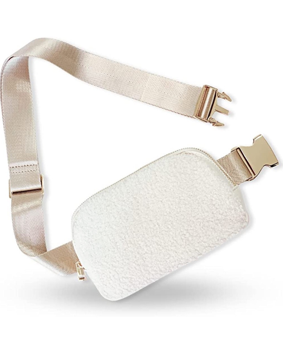 Fleece Belt Bag LULULEMON Dupe! 

#fleecebeltbag #beltbag #amazon #amazonbeltbag #competition 

#LTKunder50 #LTKtravel #LTKFind