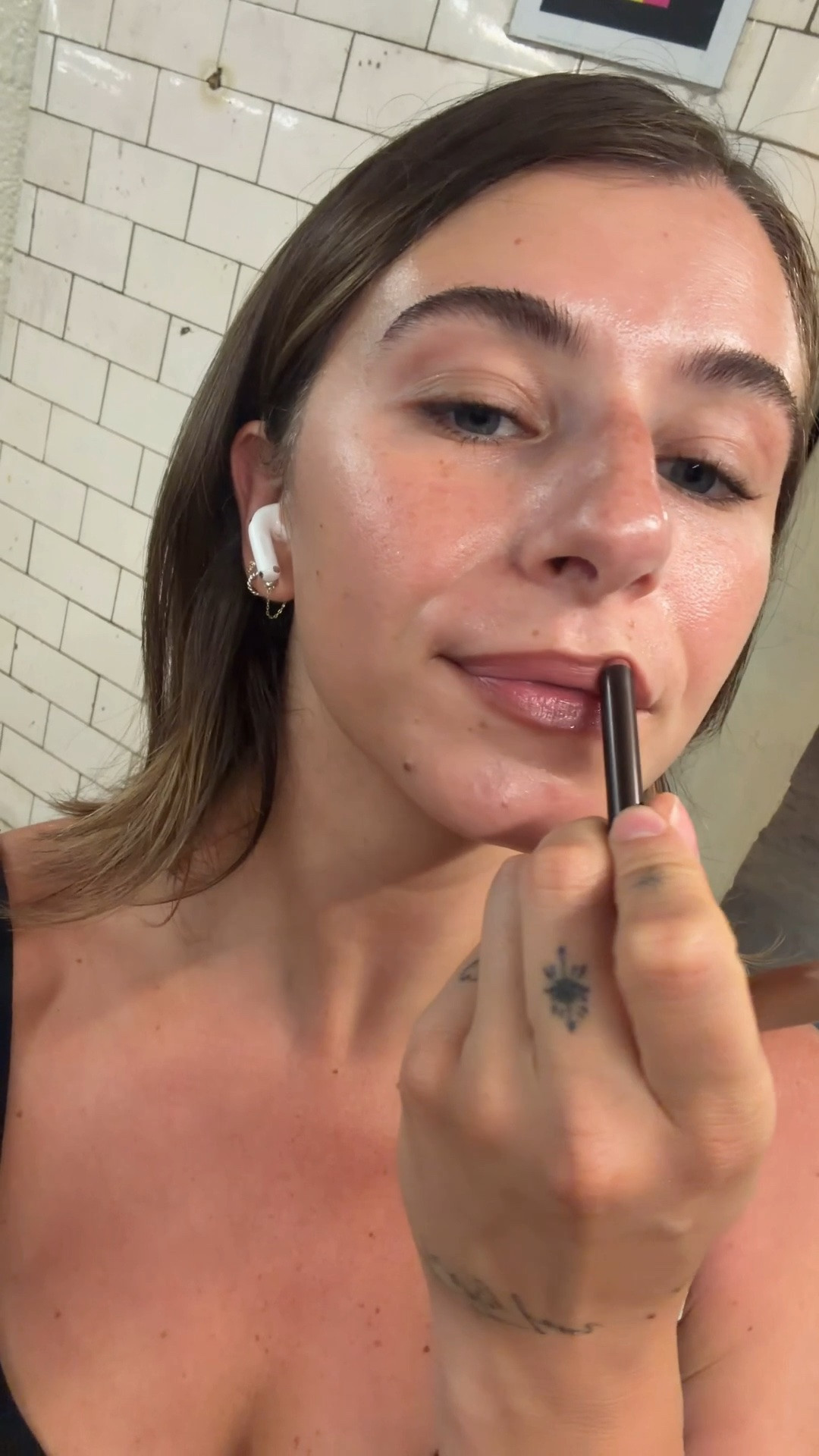 Go to lip combo
Rhode liner in Twist
MPH lip ciggy in First Base