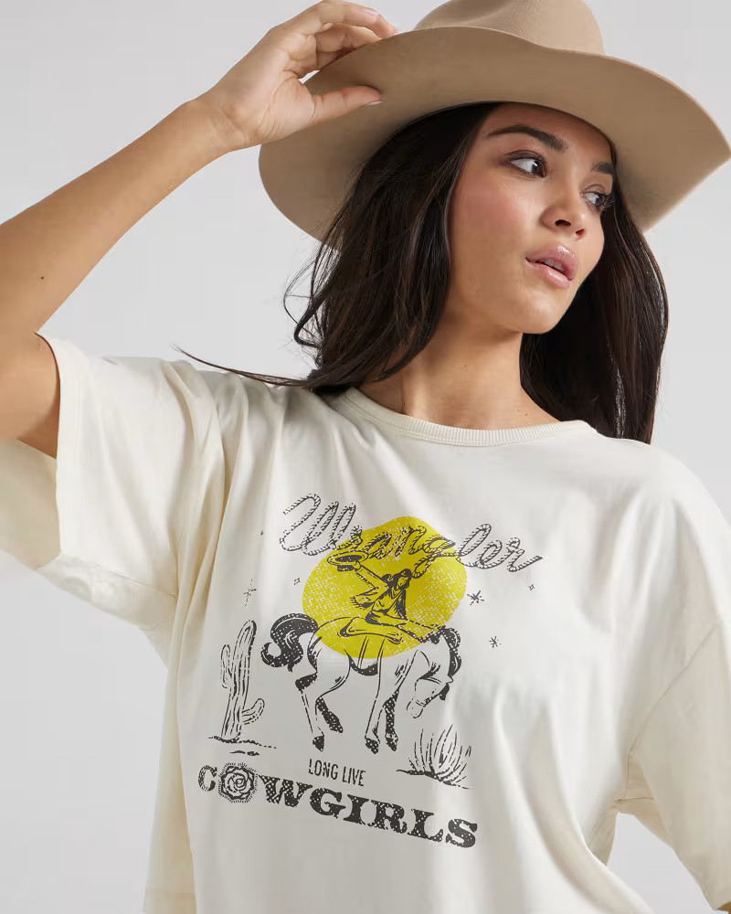 Wrangler® x Yellow Rose by Kendra Scott Boxy Crop Tee in Vanilla Ice | Kendra Scott