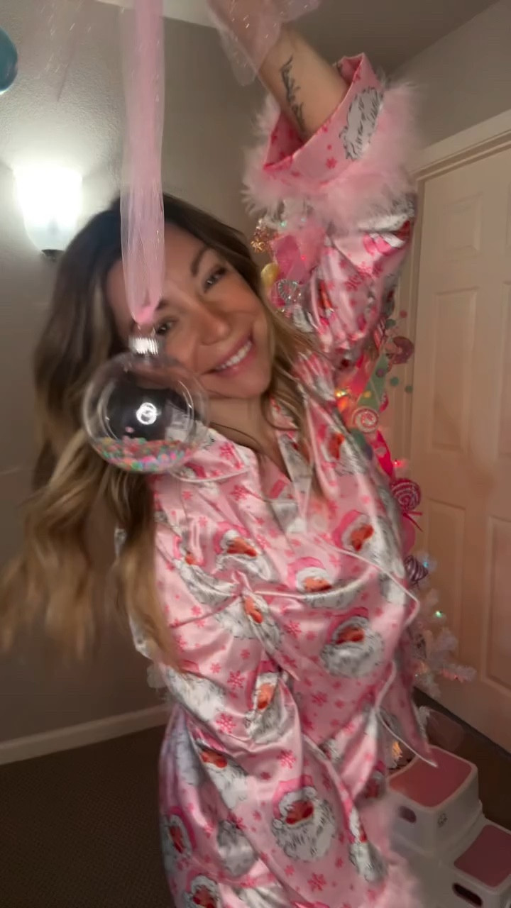 DIY Christmas ornament 🍭 apparently Christmas ornaments don’t count unless they’re homemade, so here’s the quickest and easiest candy Christmas ornament DIY:⁣
⁣
You’ll need:⁣
Clear fillable ornaments ⁣
Candy sprinkles (faux)⁣
Mesh⁣
⁣
1. Remove lid from ornament ⁣
2. Fill with candy sprinkles ⁣
3. Replace lid⁣
4. Thread mesh through ornament hook⁣
5. Hang ornament ⁣
⁣
Comment SPRINKLE for details or shop in LTK 🛒 ⁣
⁣
#diychristmas #diychristmasornaments #candytree #christmasinspiration #christmasdiy #candychristmas #diyornaments #christmasdecor #christmasaesthetic #christmasdecorations