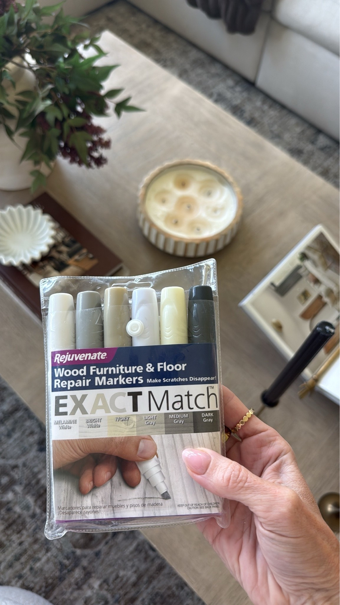 Perfect match for the coffee table! Furniture markets, wood scratch markers