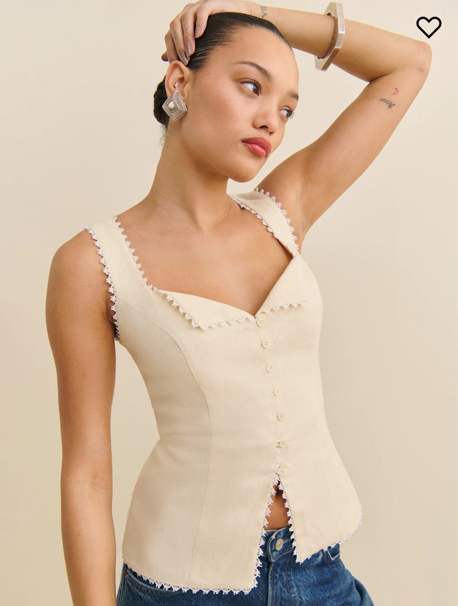 Reformation Top Pick

#LTKSeasonal #LTKStyleTip