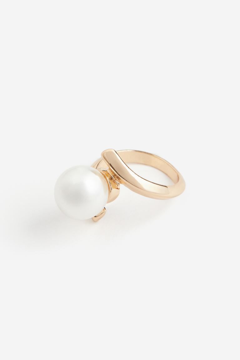 Faux Pearl Ring | H&M (US + CA)