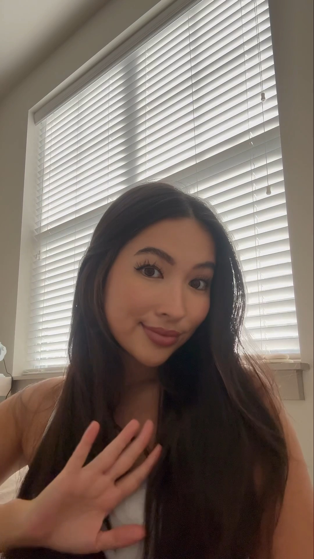 steal my everyday makeup routine!!

here’s a list of all the products i use (if you want exact links you can also comment “LINEUP” and i’ll send you them too🤗

🫜Charlotte Tilburry Foundation Stick
🫜Kosas Concealer
🫜Laura Mercier Translucent Powder
🫜Too Faced Chocolate Bronzer
🫜 Rhode blush
🫜 Rare beauty eyebrow pencil
🫜 Rare beauty liquid eyeliner
🫜 L’oréal Voluminous Mascara
🫜Summer Fridays Lip Stain
🫜Charlotte Tilbury Lipstick in Pillowtalk

#LTKmorningroutine #LTKSeasonal #LTKgrwm