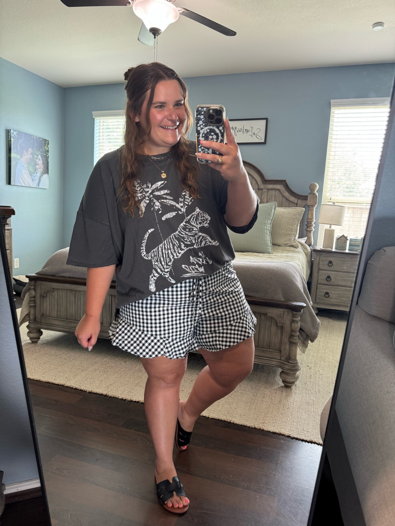Another way to style this graphic tshirt! I’m in an xl in this aerie graphic tee and it feels like butter! I’m in a 2XL in these shein ruffle shorts. They are so good I had to get them in another color. I’m 5’1 and a size 16. I love how these are curvy girl friendly!

#LTKootd #LTKMidsize #LTKPlusSize