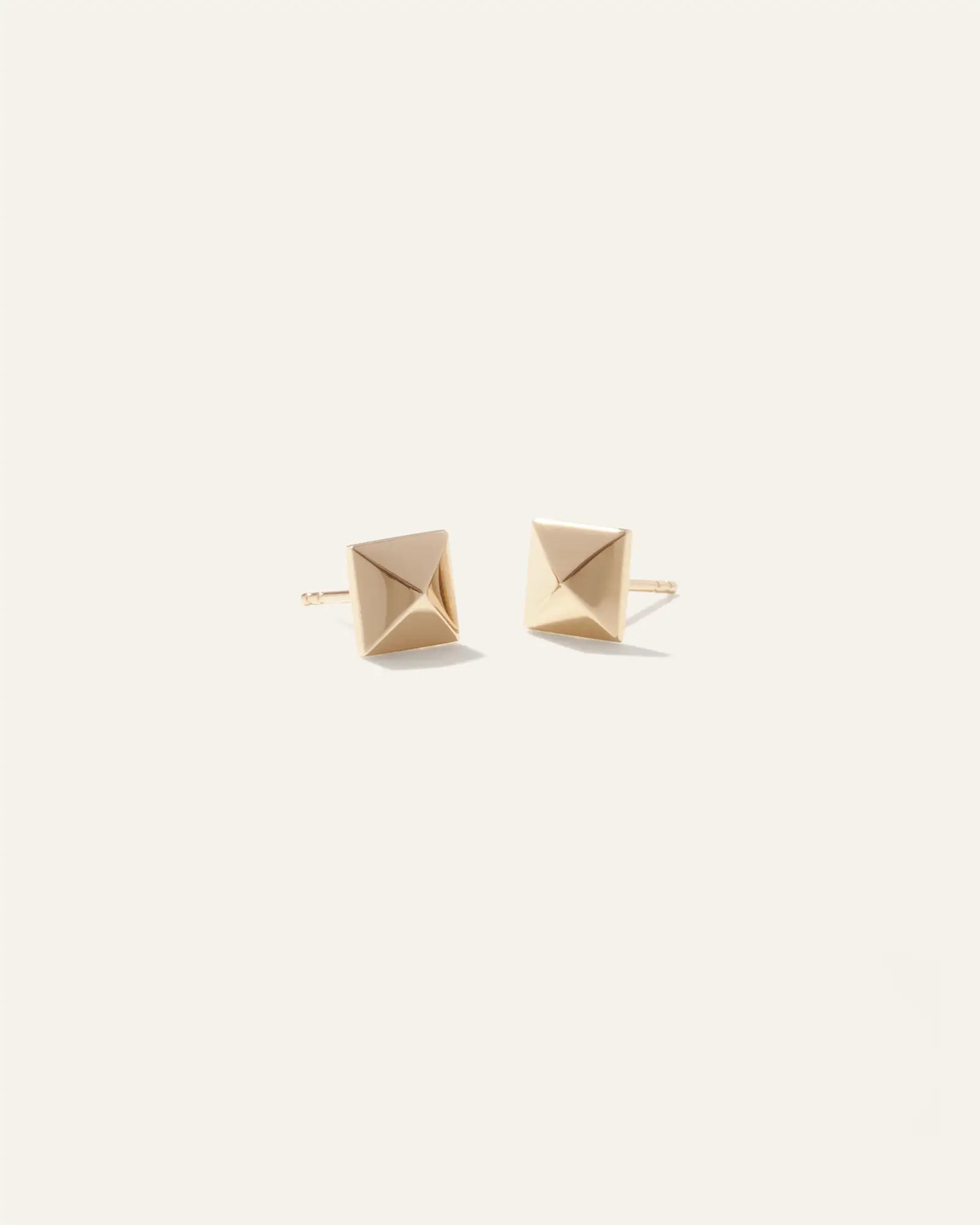 14k Gold Pyramid Studs | Quince