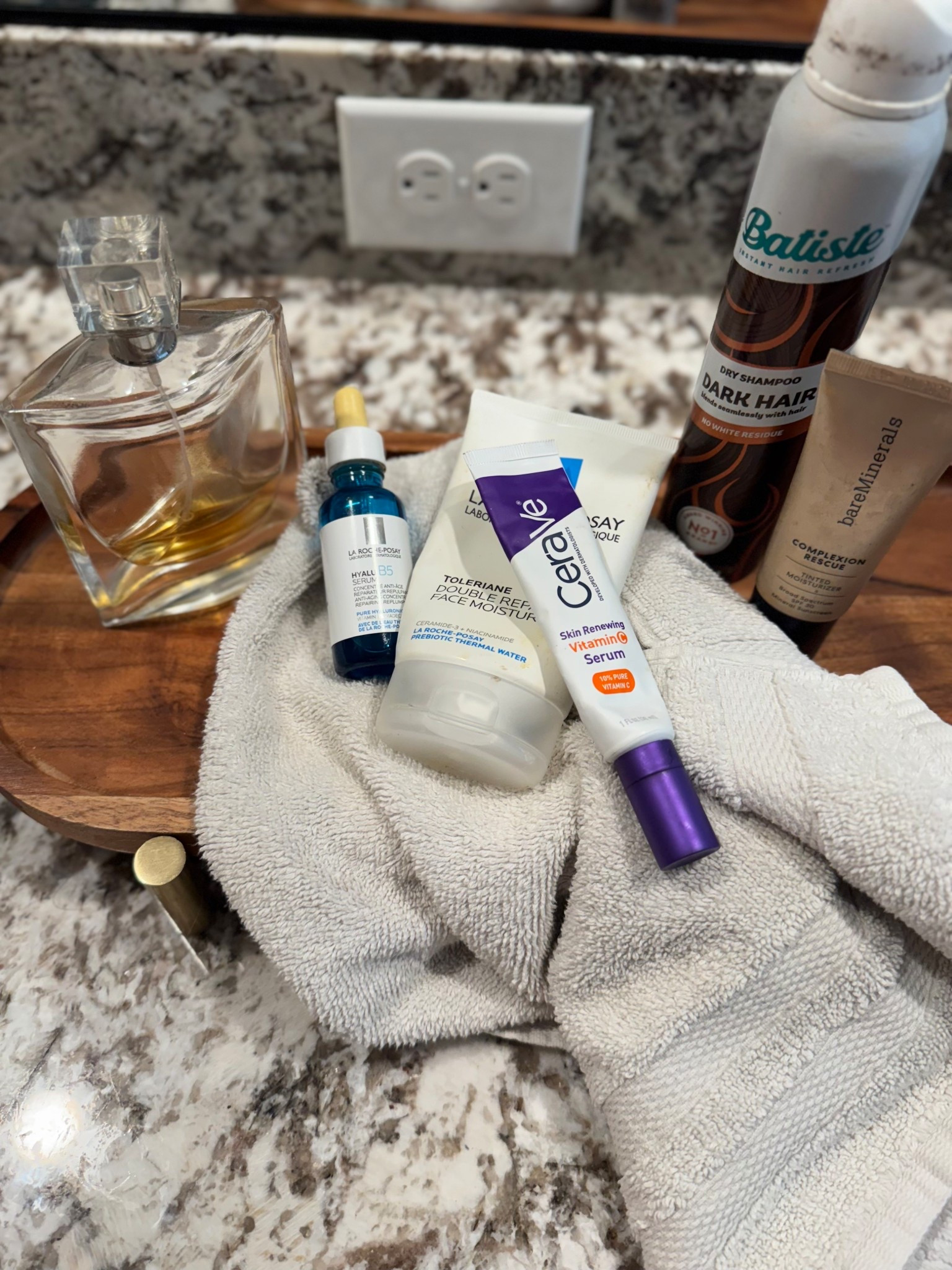 Beauty favs I keep reaching for ✨

Dry shampoo that actually blends into brown roots (no white cast 🙌), my go-to perfume that I always get compliments on, and my everyday skincare lineup that keeps my skin glowy + hydrated.

Featuring:
• Hyaluronic acid for that plump, hydrated look
• Vitamin C to brighten + even tone
• A rich moisturizer that sits so well under makeup
• Tinted SPF moisturizer (shade: Natural Pecan 05) for the easiest no-makeup glow

Easy, everyday staples that just work 🤍

#LTKselfcare