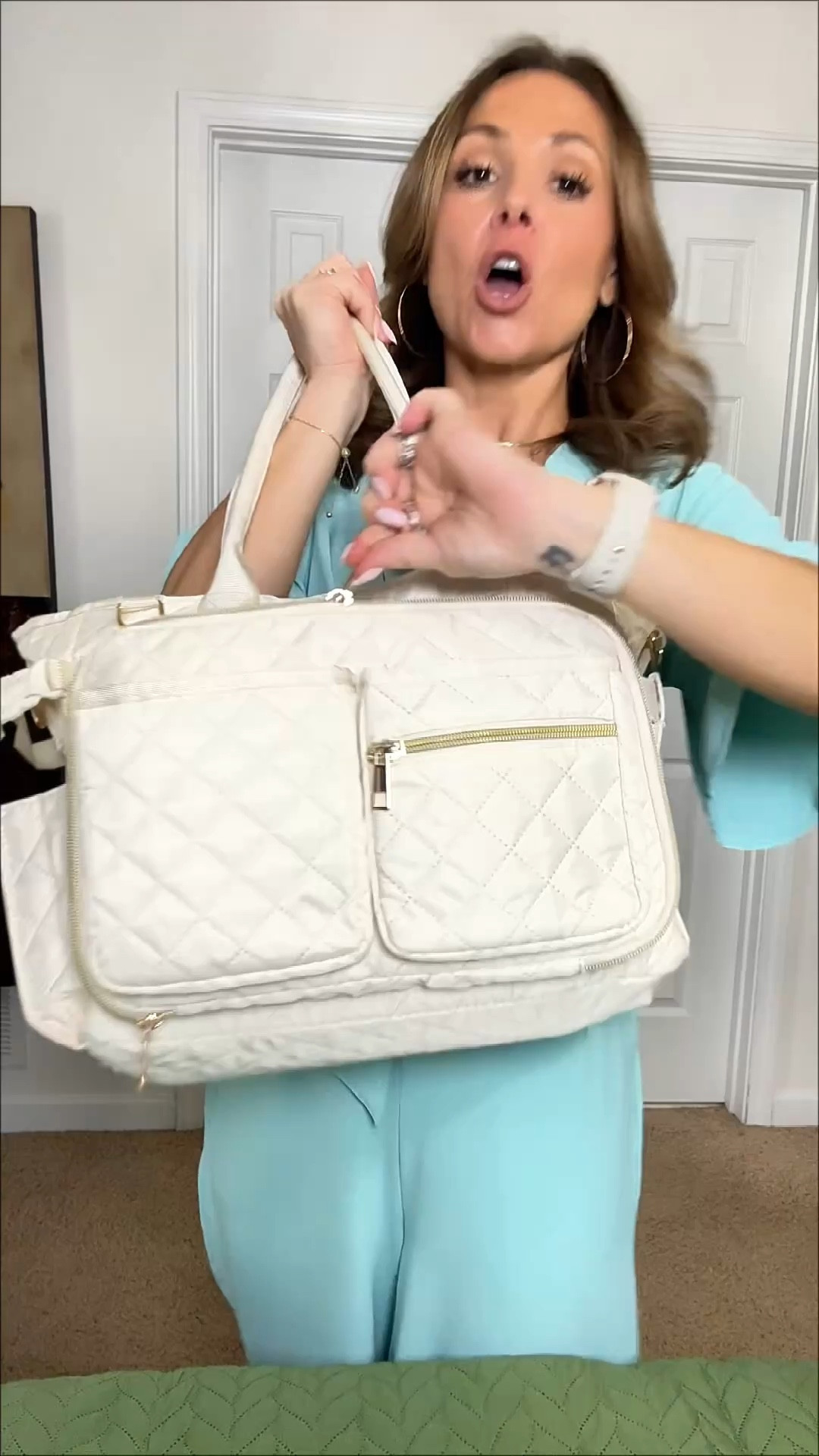 This Bible tote bag bundle comes with Bible study supplies like gel pens, highlighters, and Bible tabs which makes it a great Christian gift idea for women, moms, and friends who love studying the Bible.

The front zipper pocket keeps all of my Bible study supplies organized so I can easily grab my gel pens, highlighters, or Bible tabs when I’m reading scripture or doing Bible journaling. The inside of the bag has even more storage compartments including padded sections for your Bible and notebooks plus space for a laptop or tablet. There are also side pockets that can hold a large tumbler which makes it perfect for church days or Bible study groups.

#biblestudy
#christianwomen
#biblejournaling
#faithbased
#organizedlife