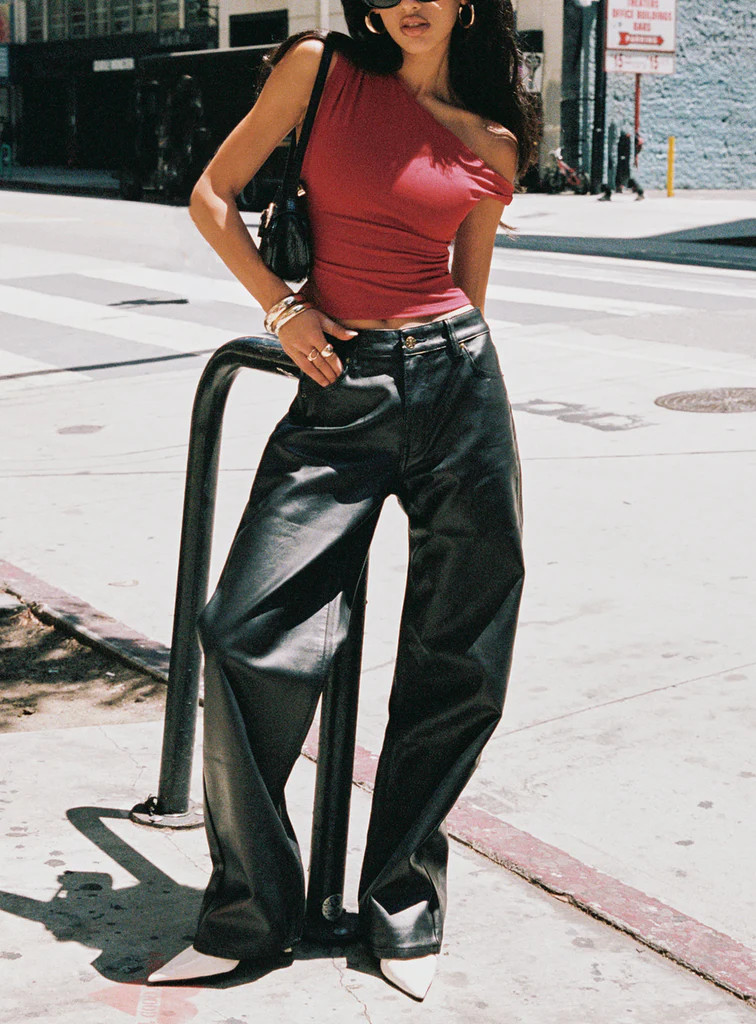 Top Model Jean Onyx | Princess Polly US
