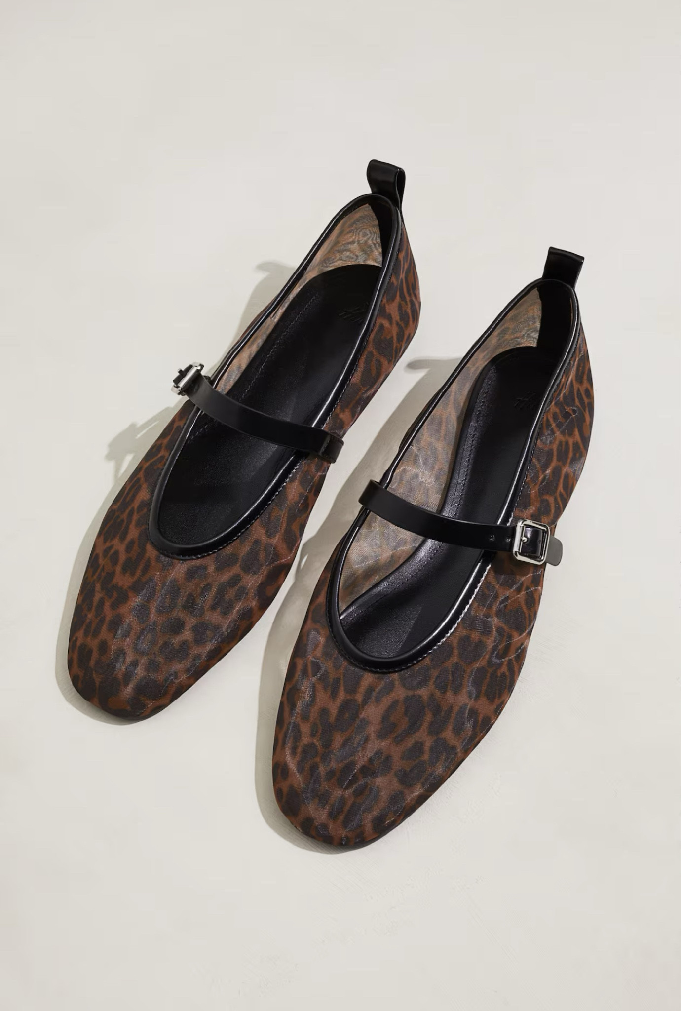 I will always be wearing ballet flats and let me tell you, H&M knows what they are doing when it comes to flats for spring! I love all things animal print, but there are so many spring colors to choose from as well. H&M has been killing it with their new arrivals lately!

#LTKSeasonal #LTKFindsUnder50 #LTKShoeCrush