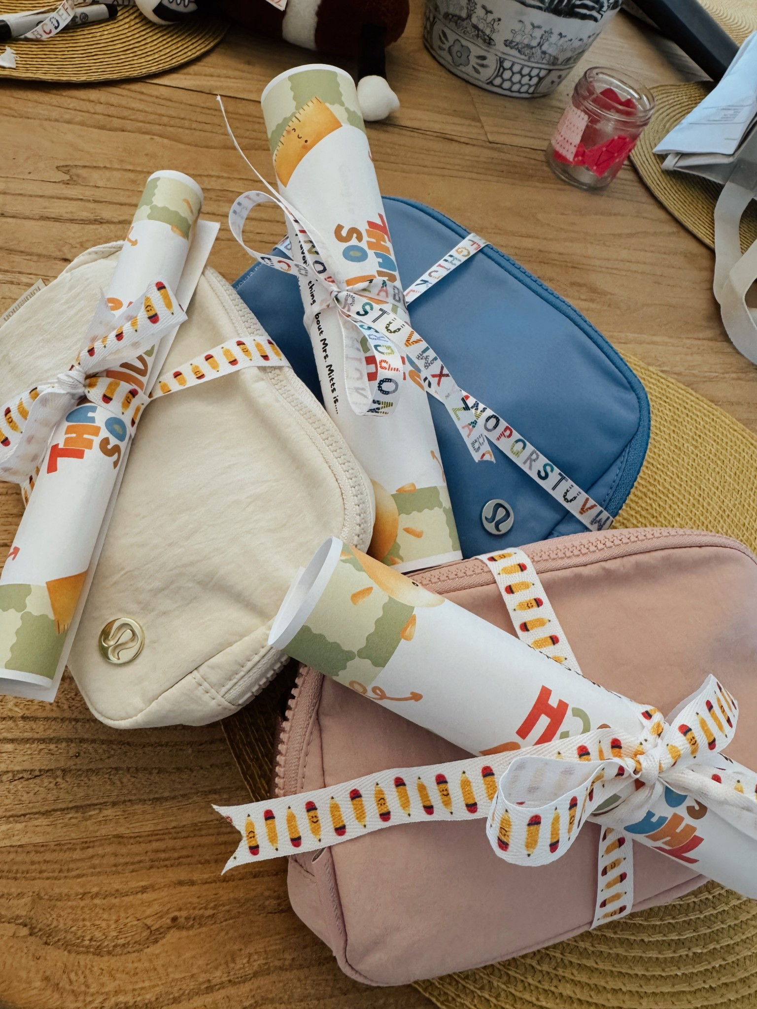 Last minute teacher gift idea! Swung by Lulu and grabbed 3 belt bags for Louis' aids 🤍 printed off a cute about my teacher: thank you note I had Louis fill out and done!

#LTKFindsUnder50 #LTKGiftGuide