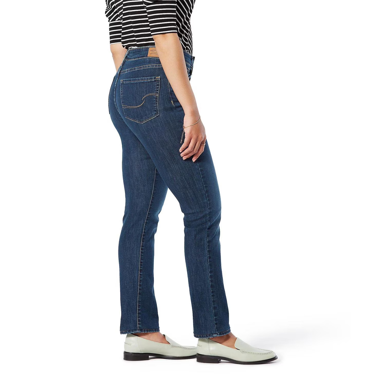 Signature by Levi Strauss & Co.® Women's Mid-Rise Straight Jeans, Available sizes: 2 – 18 | Walmart (CA)