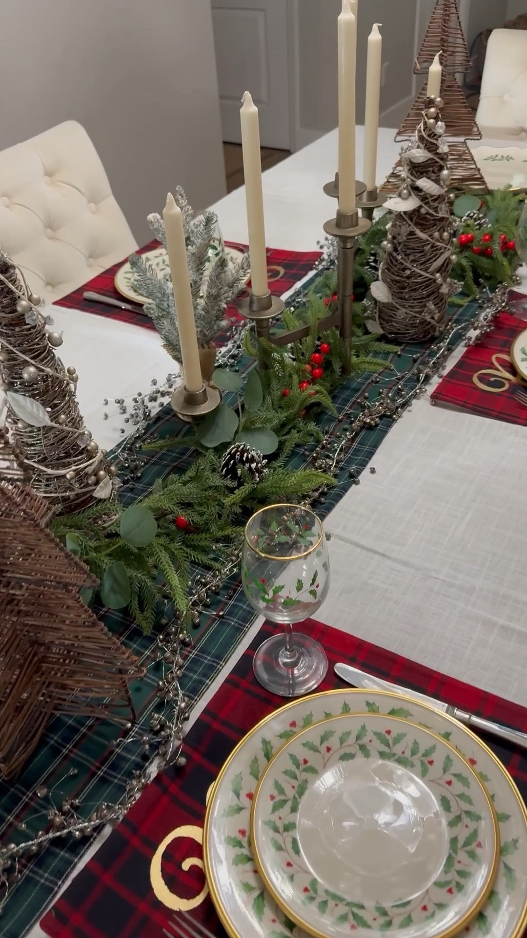 My Christmas tablescape.  Holiday place setting, table setting, holiday home entertaining, Christmas dinnerwaree

#LTKHoliday #LTKHome #LTKdayinmylife