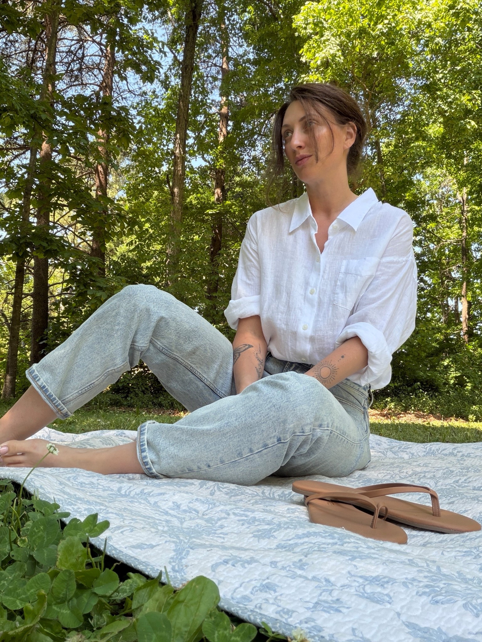 Nothing beats a nice linen button down 

#LTKMothersDay #LTKootd